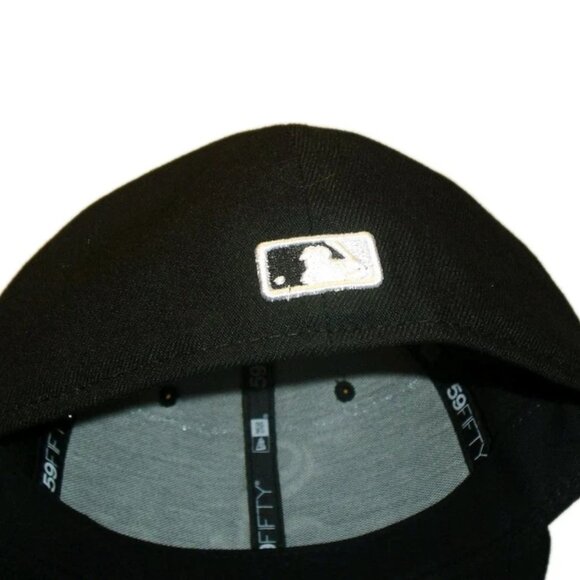 Chicago White Sox Mens New Era 59 Fifty Black Fitted hat cap sz. 7 1/2 New Mlb - Picture 4 of 4